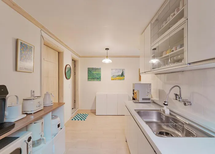 The Maru House *
